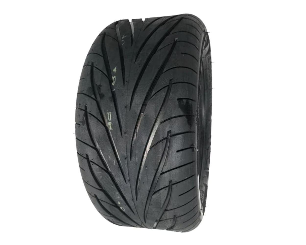 צמיג כביש CST רחב במיוחד 125/60-7"